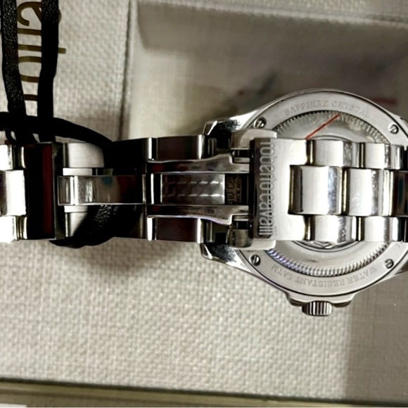 Roberto Cavalli Collaborates With Frank Muller For A Signature Watch Series. - Picture 4 of 10